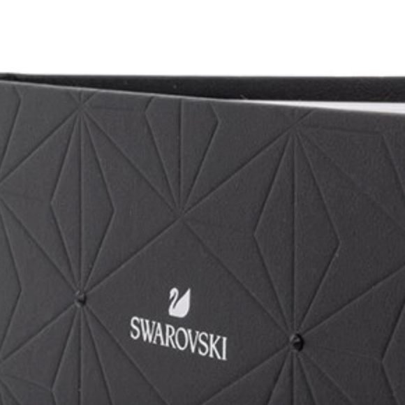 ❤️Swarovski Crystal Faceted Notebook, New in box, authentication provided - Picture 2 of 4